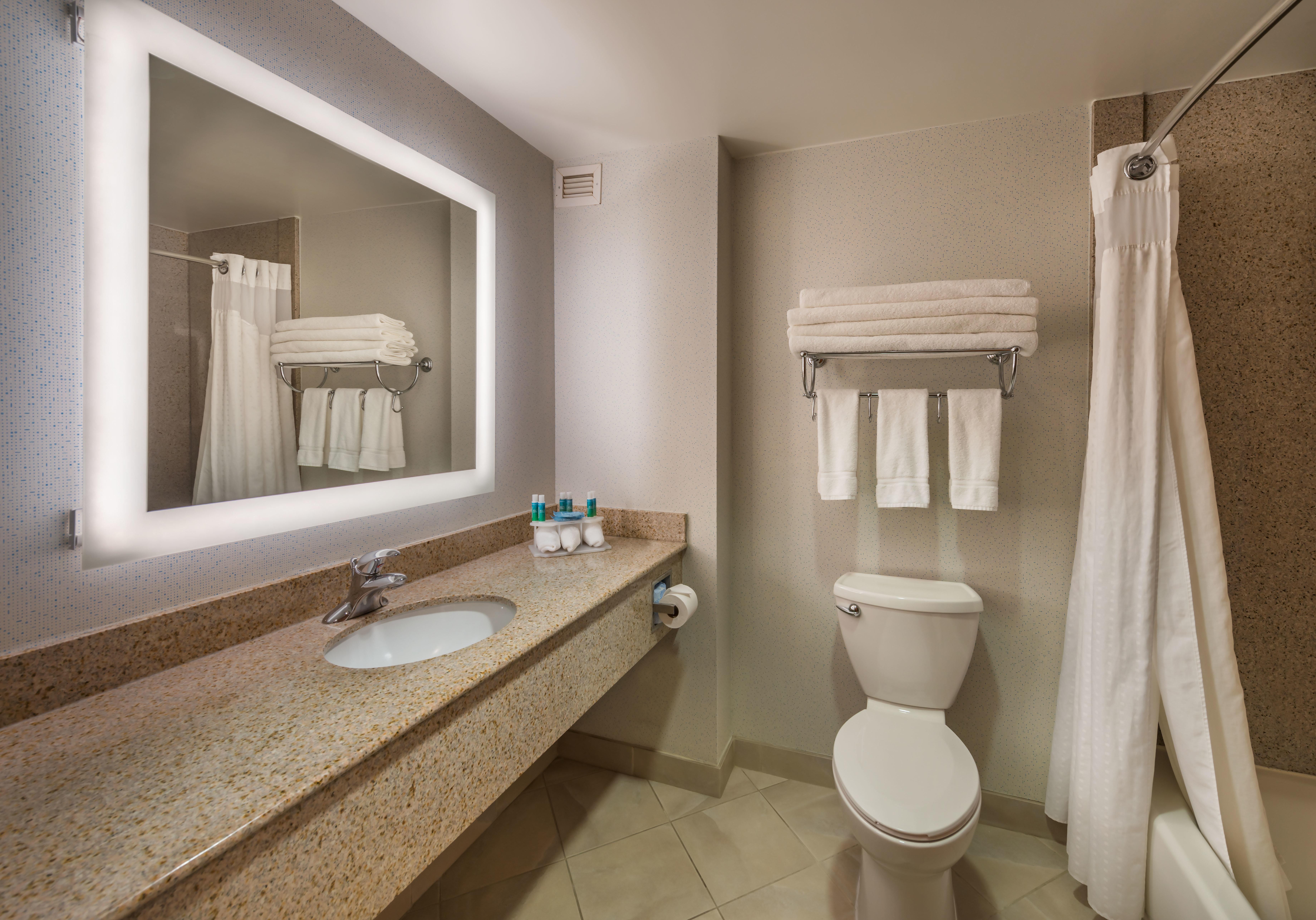 Holiday Express & By Ihg
